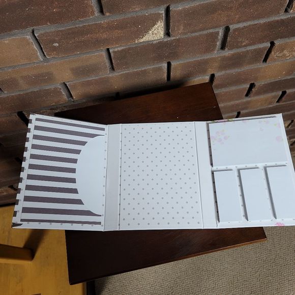 Young Living beauty school notebook kit with pen, cosmetic bag and headband - Picture 5 of 7